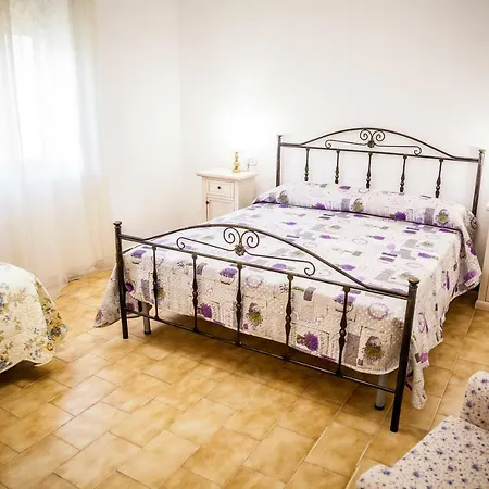 La Via Del Mare ベッド・アンド・ブレックファスト パリヌロ